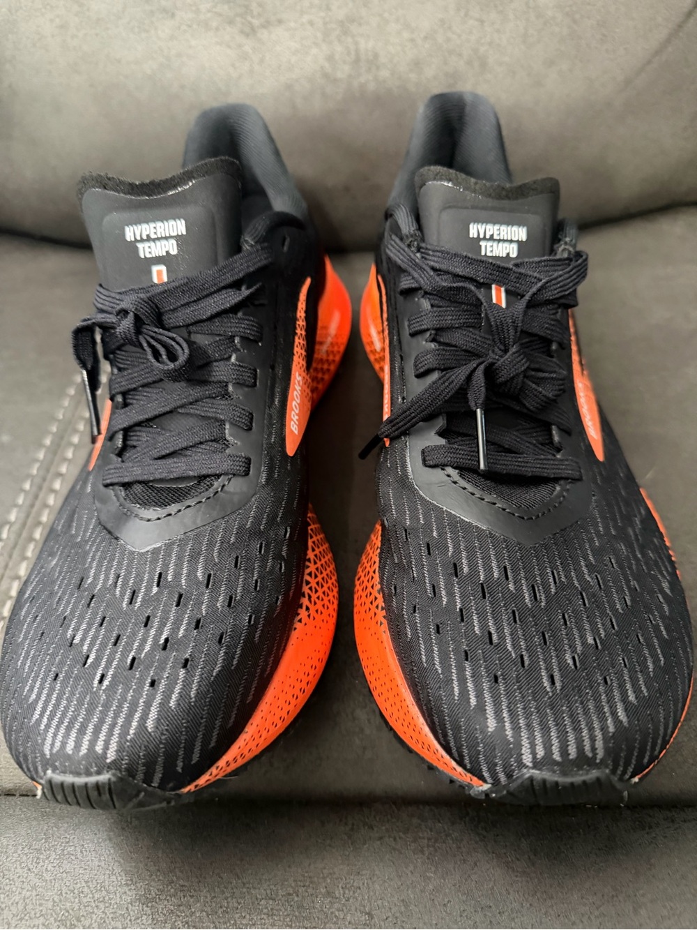Brooks Hyperion Tempo 2022 Women’s Running Shoes Size 7.5 NWOB Black Orange - Picture 2 of 9